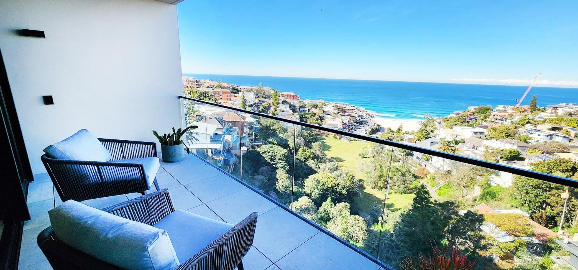Coastal Luxury At Skye Tamarama *